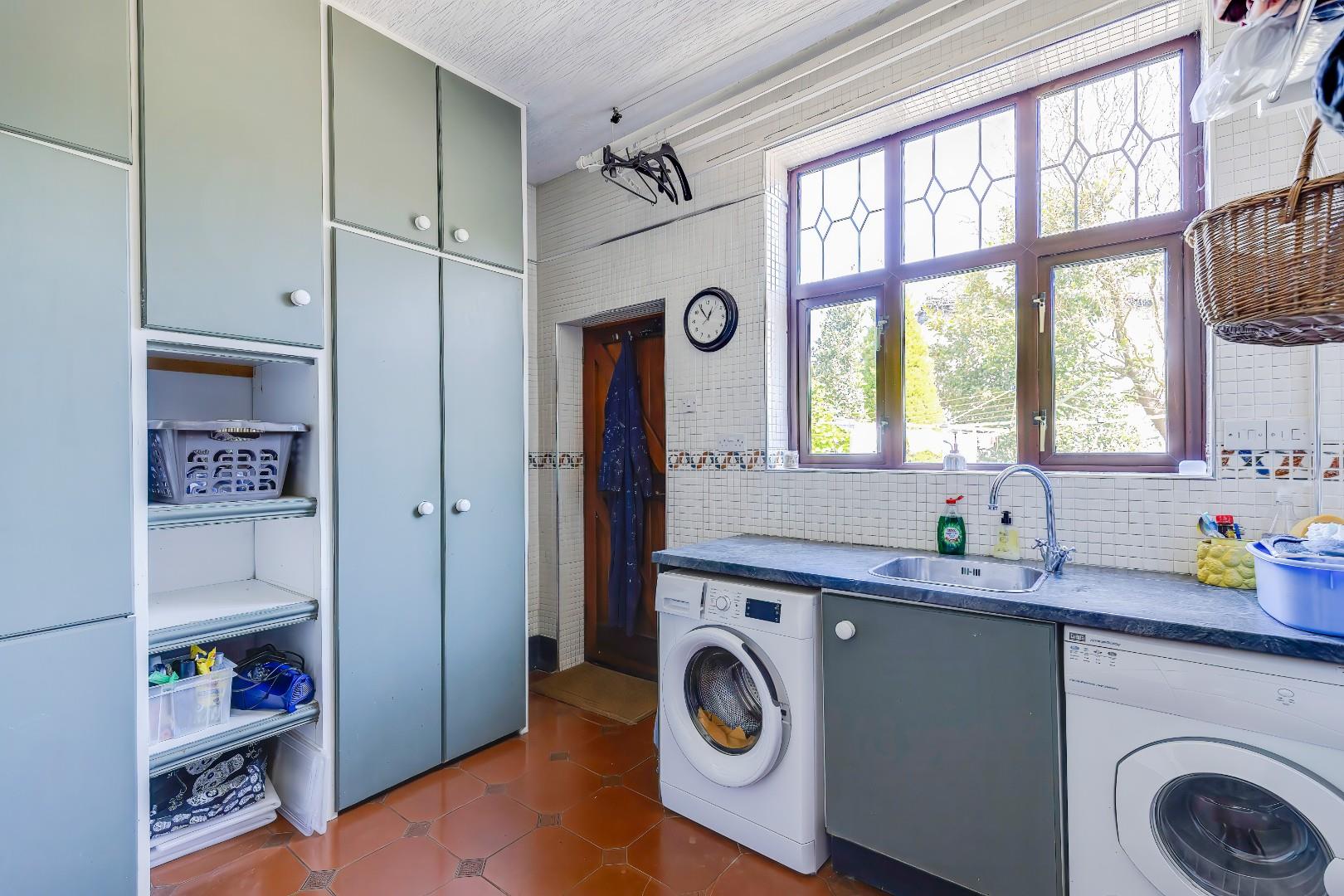 Brynderi, Trehedyn Lane, Gwern-Y-Steeple, Peterston-Super-Ely, Vale Of Glamorgan, CF5 6LG